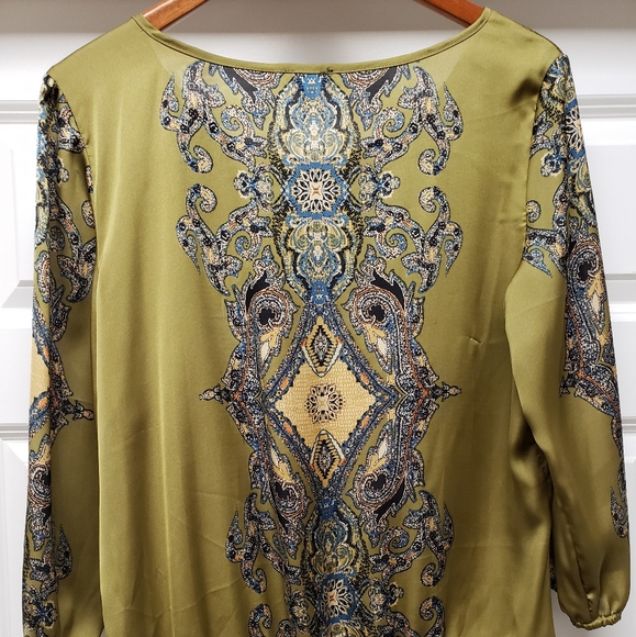 Women's Apt 9 Pullover Blouse With Unique Symmetrical Design, Size L - Picture 12 of 12